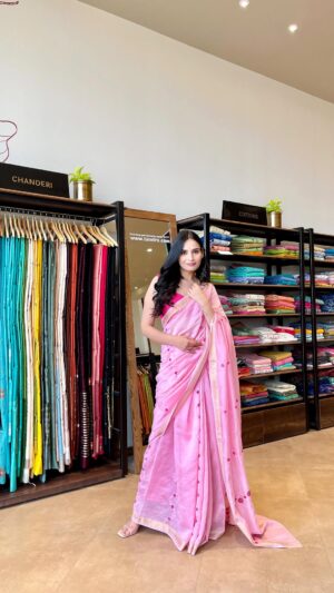 Apoorva Sharma Instagram - This season celebrate Indian handloom & handcraft artistry with @taneira_sarees from the trusted house of TATA 💕 

The brand offers authentic & pure fabric sarees which fuse modern splendor with timeless workmanship. Discover a range of regional masterpieces like Paithanis, Maheshwaris & Tussars along with celebrated classics such as Kanjeevarmas, Banarasis, South Silks, Chanderis, Ikats, Patola, Jamdanis and many more, so no matter what your personal style is, you’re sure to find a look that’s perfect for you😍🤌🏻

Guys @taneira_sarees finds a new destination in Jaipur at Horizon Tower (opposite GT), Malviya nagar. So Visit their store now ! #Ad

#TaneiraSarees #TaneiraTribe #Sarees #BestOfIndiaUnderOneRoof #SummerBlooms #HouseofTata #Taneira