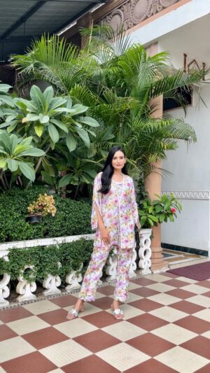 Apoorva Sharma Instagram - #FestiveReady 
Who says comfort can’t be chic? @allurearmoire ‘s collection is proof that you can have both 🌸✨

#florals #coordset #coordsets #floraldesign #ootdfashion #allurearmoire #reelinstagram #reels