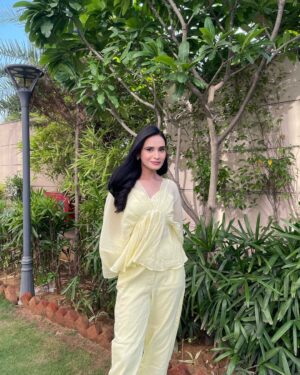 Apoorva Sharma Instagram - wearing butter yellow until further notice 🧈🌻🌼🍋🍂

@calmna_dresses @calmna_ 🔗