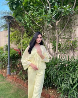 Apoorva Sharma Instagram - wearing butter yellow until further notice 🧈🌻🌼🍋🍂

@calmna_dresses @calmna_ 🔗