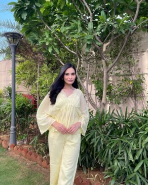 Apoorva Sharma Instagram - wearing butter yellow until further notice 🧈🌻🌼🍋🍂

@calmna_dresses @calmna_ 🔗