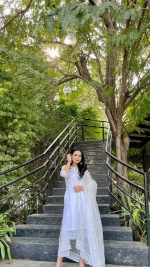 Apoorva Sharma Instagram - Explore @mysticsole.official stunning collection of designer mules, meticulously crafted for comfort & style. A perfect blend of traditional & fashion✨🤍

Also enjoy a flat 40% discount on all designs. Shop Now ! mysticsole.com 🔗 #juttis #mules #punjabijutti
[mules, juttis, footwears, fashion blogger]
