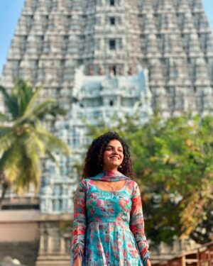 Archana Kumar Instagram - உன்ன விட்டா எனக்கு யார் இருக்கா🥹🔱✨
.
.
.
#myappa #myannamalaiyar #thiruvannamalai