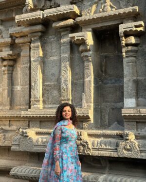 Archana Kumar Instagram - உன்ன விட்டா எனக்கு யார் இருக்கா🥹🔱✨
.
.
.
#myappa #myannamalaiyar #thiruvannamalai