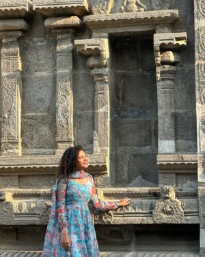 Archana Kumar Instagram - உன்ன விட்டா எனக்கு யார் இருக்கா🥹🔱✨
.
.
.
#myappa #myannamalaiyar #thiruvannamalai