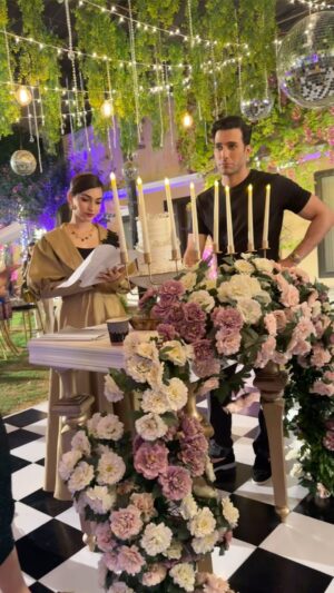 Areej Chaudhary Instagram - The journey is coming to an end! 

“KABHI MEIN KABHI TUM”

Sharing Exclusive behind-the-scenes moments from the last episode of *Kabhi Main Kabhi Tum*! 
Can’t wait to see what’s in store as the story reaches its grand finale. Are you ready for the final chapter? 👀✨