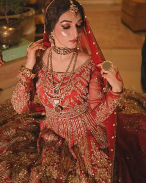 Areej Chaudhary Instagram - ایک دل ہے 
ایک جان ہے
دونو تجھ پے قربان ہے ❤️