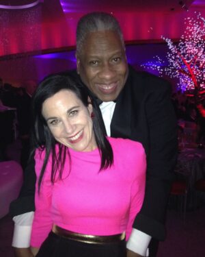 Arianne Phillips Instagram - Oscar’s past
 @theacademy 
🙏🏼 an honor to be invited to the party.
The best part is always the incredible ground swell of love from my beloved village of family , friends and colleagues 💖

👉🏼 w/  the great  @andreltalley  #rip 🕊️ 2011
👉🏼 @drakpack  2020
👉🏼 @visions_of_rocknroll @mb_costume @thesandypowell  2020
👉🏼 @oohwilliamnewyork 
👉🏼 @visions_of_rocknroll 
👉🏼w/ momma 2011
👉🏼 nominee swag 2020
👉🏼 me wearing @jc_obando 2011
👉🏼 W magazine Oscar brunch 2006 @stevenkleinstudio @madonna
👉🏼 W magazine brunch 2006 @jwuntitled @spagettyos_ @guyoseary 
👉🏼 W magazine brunch @madonna @guyoseary 2006 
👉🏼 on the red carpet w/ #BobRichardson 2020
👉🏼 @jeremyscott @oohwilliamnewyork @kathyjeung 2020
👉🏼 @visions_of_rocknroll 💖💖💖
👉🏼 @missjudygreer 2011
👉🏼me on the carpet 2020
👉🏼 @oneprivatelibrary 2020
👉🏼 @sarahhendler ✨ 2020
👉🏼 @onceinhollywood 
👉🏼 nominee luncheon with @mb_costume @thesandypowell @thechristopherpeterson