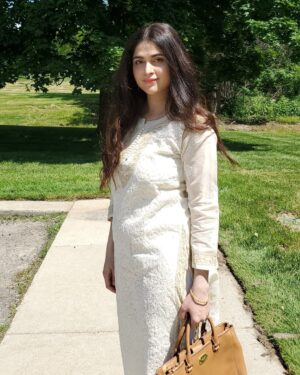 Arij Fatyma Instagram - Beauty is about being comfortable in your OWN skin.