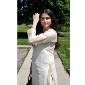 Arij Fatyma Instagram - Loving the weather and loving desi clothes!!! 🐣🌸