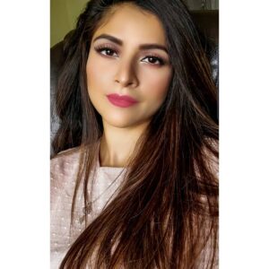 Arij Fatyma Instagram - 💄💄💄 Learn this makeup look:
https://youtu.be/X4XWbUdc2uY

Link also in bio