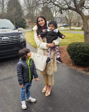 Arij Fatyma Instagram - MashAllah, this is the true purpose of life. I always thought that life was complete when you started making money or met your life partner. When you become a mother, your life completely changes. You stop living your life and begin living for your children. Every decision you make throughout the day revolves around them. I hope my sons grow up to be kind people, partners, and successful in whatever they do.My husband, my other half, is missing from this picture, but the one I had with him was bad haha.

Please always prioritize your own family above all else. 

@thatboyisaali