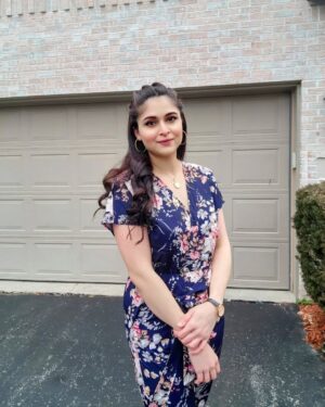 Arij Fatyma Instagram - 29 days #postpartum and fitting into this @sheinofficial jumpsuit 💪

#momlife #ohioinfluencer