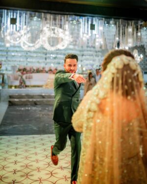 Arisha Razi Instagram - I believe happiness before marriage is NOT that matters, it's actually after they live together and stay HAPPY is what that counts, cheers to all those couples out there who are loving & living!💫
FINALE of this super adorable & happening couple, Arisha&Abdullah!🤍🕊️