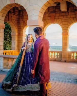 Arisha Razi Instagram - Pre wedding shoot 💜

Outfit @harisshakeelofficial 
MUA @rabiaanumsalon 
Photography @abdulsamadzia 

#arisharazikhan #arishagotdullah #weddingbells #preweddingshoot
