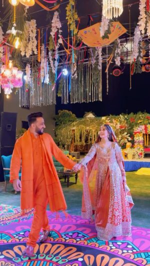 Arisha Razi Instagram - Grand Mayoon, Our first event together! 🥰💛🧡 
@a.farrukh1 

Outfit @haseensofficial 
MUA @rabiaanumsalon 
Styling @hassanabdullahofficial 
Jewellery @allurebymht 
Abdullah’s styling @ilyas.salon 
Photography @abdulsamadzia 

#arisharazikhan #arishagotdullah #mayoon #weddingbells