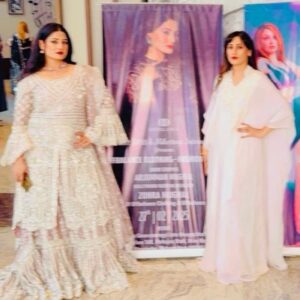 Arjumman Mughal Instagram - #OFFBALANCEFASHIONSHOW #SHOWSTOPPERARJUMMANMUGHAL #MILESTONEINTERNATIONAL #COLLAGEANUALDAY #bharatratangaansamragyilatamangeshkarnatyagruhaauditoriummiraroad 
Arjumman Mughal was seen at college annual day in mumbai the fashion show was held at bharat ratan lata mangeshkar auditorium as show stopper for offbalance fashion show organised by offbalance events and milestone international events.