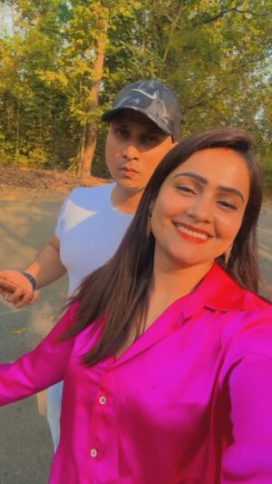 Arpita Kar Instagram - Au kiye nayak nahi.....#trendingreels #odiaserial #odia #song