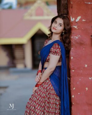 Arthana Binu Instagram - 💙

MUAH: @makeupandbeyond___ 
Photography: @mojo_click 
Costume: @mefab_designs