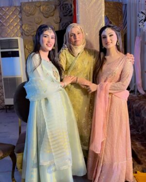 Aruba Mirza Instagram - Cousin wedding shenanigans 👰 🤵 Say Mashallah 🧿…