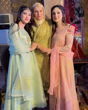 Aruba Mirza Instagram - Cousin wedding shenanigans 👰 🤵 Say Mashallah 🧿…