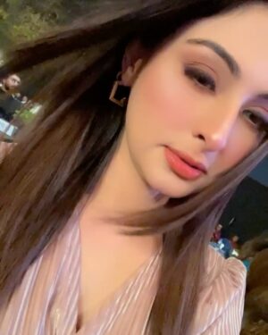 Aruba Mirza Instagram - Pink isn’t just a color; it’s an attitude. ...💗 PR by @stylebylaibaaa  Makeup @sarasalonandspa_