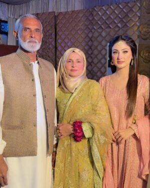 Aruba Mirza Instagram - Cousin wedding shenanigans 👰 🤵 Say Mashallah 🧿…