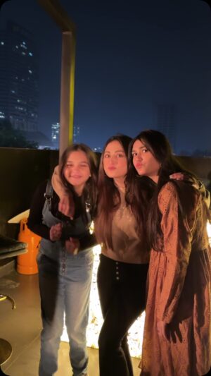 Aruba Mirza Instagram - My 2 cuties in one frame ❤️🥰