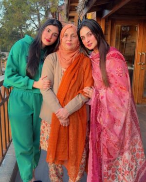 Aruba Mirza Instagram - Ramdan Mubarak🙃❤️