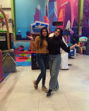 Aruba Mirza Instagram - FUNDAY🫠😂🤣