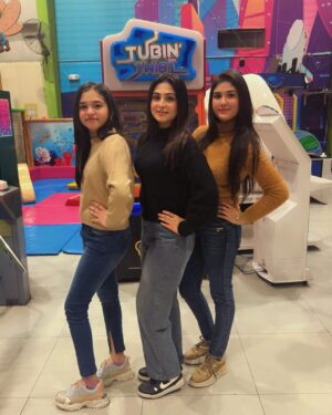 Aruba Mirza Instagram - FUNDAY🫠😂🤣