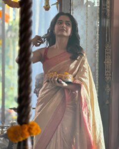 Actress Ashika Ranganath HD Photos and Wallpapers February 2025