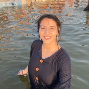 Ashlesha Savant Instagram - Na punyam na papam na saukhyam na dukham
Na mantro na tirtham na veda na yagnaha
Aham bhojanam naiva bhojyam na bhokta
Chidananda rupah shivoham shivoham .

I am not attached to any righteousness or sin; I have neither pleasure nor sorrow; I have no need for any Mantra; I have no need for pilgrimages ; I have no need for any sacred scriptures; nor do I perform any sacrifise or rituals; I am neither the meal nor the one who consumes or what is consumed;
I am the fortunate, joyful,supreme being who is the very emblem of truth, knowledge and eternal bliss.
I am consciousness and bliss. I am Shiva, I am Shiva.

#shiva