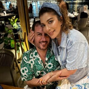 Assala Nasri Instagram - عيدك عيدي ياأبي ودنيتي وحبيبي كل سنه وأنت نور عيلتنا الحنون الدافي المحب أبو عيلتي وسندها كل سنه وأنت سالم جوزي  @faikhassan_official