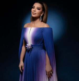 Assala Nasri Instagram - حدث عظيم joy awards2024 
بقلب الحدث الرياض ..
بالرياض تعلّمت من جديد أكتر من اللي كنت بعرفه ، تعلّمت أتنافس مع حالي  وطوّر كلّ الوقت من حالي تغلّمت إنّه الوقت فرصتنا لنحقّق أكبر الأحلام ، واللي قلته بهاليوم الحلو رح أكتبه وهوّه إني بتشارك بهالجائزه مع زميلاتي اللي متلي بكلً يوم بيخلق عندن حلم جديد ، شكراً للمملكه العربيه السعوديه اللي كرمت الفن والفنانين وأحيت تراثنا الموسيقي العظيم شكراً مولاي خادم الحرمين الشريفين الملك سلمان بن عبد العزيز  وعرّاب التغيير سموًّ سيدي محمد بن سلمان بن عبد العزيز شكراً لناصر الفن وحبيب جميع الفنانين مشاهير كانوا أو ببداية الطريق أو بأبعد بلد ماحدا بيقدر يكون أبو ناصر شكراً لمجهودك شكراً أحبتي على مستوى الوطن العربي على ثقتكم ومحبتكم اللي غمرتني وعم تشجعني أعطي أكتر وغنّي أحلى وتكتر ذكرياتنا الحلوه اللي فيها مشاعر حلوه وعطرا حيبقّي  بالبال  لبعيد ذكرى كتير كتير مهمّه وحلوه.. 

‏
@joyawards.official 

Dress : @nicolasjebran 
Hair : @vatchenazarette 
Make up : @dinaragheb 
Jewelry : @yessayan 
Photography : @everythingbutphotography 

#أصالة
#موسم_الرياض 
‏#joyawards2024
‏#joyawards