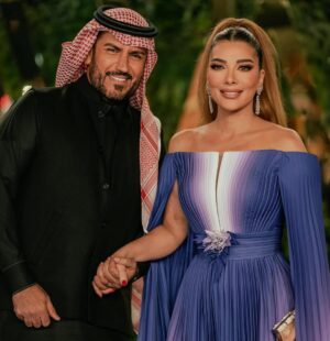 Assala Nasri Instagram - حدث عظيم joy awards2024 
بقلب الحدث الرياض ..
بالرياض تعلّمت من جديد أكتر من اللي كنت بعرفه ، تعلّمت أتنافس مع حالي  وطوّر كلّ الوقت من حالي تغلّمت إنّه الوقت فرصتنا لنحقّق أكبر الأحلام ، واللي قلته بهاليوم الحلو رح أكتبه وهوّه إني بتشارك بهالجائزه مع زميلاتي اللي متلي بكلً يوم بيخلق عندن حلم جديد ، شكراً للمملكه العربيه السعوديه اللي كرمت الفن والفنانين وأحيت تراثنا الموسيقي العظيم شكراً مولاي خادم الحرمين الشريفين الملك سلمان بن عبد العزيز  وعرّاب التغيير سموًّ سيدي محمد بن سلمان بن عبد العزيز شكراً لناصر الفن وحبيب جميع الفنانين مشاهير كانوا أو ببداية الطريق أو بأبعد بلد ماحدا بيقدر يكون أبو ناصر شكراً لمجهودك شكراً أحبتي على مستوى الوطن العربي على ثقتكم ومحبتكم اللي غمرتني وعم تشجعني أعطي أكتر وغنّي أحلى وتكتر ذكرياتنا الحلوه اللي فيها مشاعر حلوه وعطرا حيبقّي  بالبال  لبعيد ذكرى كتير كتير مهمّه وحلوه.. 

‏
@joyawards.official 

Dress : @nicolasjebran 
Hair : @vatchenazarette 
Make up : @dinaragheb 
Jewelry : @yessayan 
Photography : @everythingbutphotography 

#أصالة
#موسم_الرياض 
‏#joyawards2024
‏#joyawards