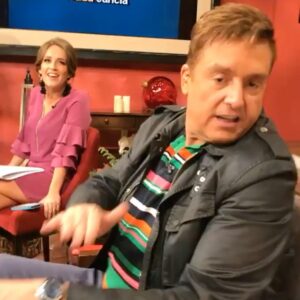 Atala Sarmiento Instagram - ¡Qué maravilloso fue reír a carcajadas junto a Daniel! 
Qué suerte tuve de que me dejara abrir la puerta para asomarme un poco más allá de lo que todos veían en él como un personaje de la televisión, porque no lo hacía con todo el mundo.
Con Daniel trabajé durante años pero, sobre todo, COMPARTÍ muchísimas cosas. Viajes, comidas, bailes, y hasta alguna lágrima de pronto. 
Fuimos cómplices y una gran mancuerna en el set de televisión, y buenos amigos durante mucho tiempo. 
Qué suerte que no se cansó nunca de ser tan juguetón y saber apretar el botón correcto para sacarme carcajadas.
Qué lindo que era tan glotón y tan generoso con todos.
Qué tierno que era tímido y hasta reservado fuera de la pantalla. 
Qué admirable era la pasión que sentía por la tele y por el teatro.
Gracias vida por haberme dejado estar al lado de Daniel y vivir a su lado tantas inolvidables experiencias que hoy son tesoros en mi corazón.
A Daniel lo voy a extrañar SIEMPRE y lo voy a querer TODA LA VIDA…
“Dani, cariiiiiño”…mereces descansar, volar alto -y libremente-siendo feliz allá donde vayas…¡Te quiero! 💖