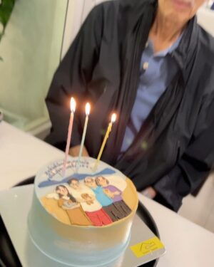 Athichanan Srisevok Instagram - Happy birthday ค้าบพ่อ รักพ่อมากๆน้ารู้ใช่มั้ยยย ลูกกับแม่ไม่ขออะไรมาก ขอให้พ่อมีกำลังใจที่ดี สู้กับโรคภัยไปด้วยกัน ลูกกับแม่พร้อมสู้อยุแล้ว พ่อก็ต้องสู้ไปด้วยกันน้าา ขอให้พ่อแข็งแรงๆ ไม่เจ็บป่วยอะไรอีก อยากพาพ่อไปเที่ยววว รักพ่อที่สุดในโลกเลยค้าบบ ♥️🎂