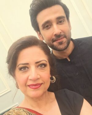 Atiqa Odho Instagram - Great fun working with the super talented @sami_khan.official on a new project for @idream_entertainment airing on @arydigital.tv this December. Look out for it ! 

#AtiqaOdhoProjects #SamiKhan #AtiqaOdho #AtiqaOdhoInterviews #Drama #PakistaniActors