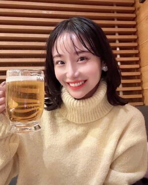 Aya Shibata Instagram - 🍻
ㅤㅤㅤㅤㅤㅤㅤㅤㅤㅤㅤㅤㅤ
ㅤㅤㅤㅤㅤㅤㅤㅤㅤㅤㅤㅤㅤ
みなさん、平日お疲れ生です🍻
私も今週は仕事に準備に頑張ったのであと少し頑張ったら
ビールで自分を労いつつアニメみます💗🥹(最高)
ㅤㅤㅤㅤㅤㅤㅤㅤㅤㅤㅤㅤㅤ
ㅤㅤㅤㅤㅤㅤㅤㅤㅤㅤㅤㅤㅤ
一杯目は絶対ビール派！
とりあえずビールではなく、確固たる意思でビール🍺笑

ぐわ、なんだかビールがゲシュタルト崩壊した🫨

ㅤㅤㅤㅤㅤㅤㅤㅤㅤㅤㅤㅤㅤ

#ビール女子 #お疲れ生です #華金 #ビール #fyp #柴田阿弥