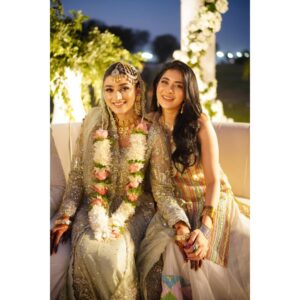 Azekah Daniel Instagram - 🎊Congratulations @rehmazamanofficial on This New Chapter in Life 🎊 
You made the PRETTIEST BRIDE Mashallah 😍💚 Bestest Wishes and Love ❤️ 
✨️Have an amazing,prosperous,abundant life ahead ✨️
Amen 🤲

#RehmaKaNikkah #weddingseason