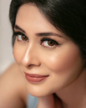 Azekah Daniel Instagram - Being a celebrity and show business wasn't exactly a part of Azekah's plan. Although Azekah is now a prominent name of Pakistani TV industry but she says it was a beautiful accident that she became an actor. For starters, Azekah left her job as an air hostess in 2010 to pursue modeling and acting and the rest is history. "I didn't think I could act," Azekah said. "After my first project, I stepped away from showbiz for two years. But eventually, I returned and have since worked in many dramas".

Azekah is also an open advocate for women rights. She has talked about workplace harassment she experienced while working as an air hostess. "During flights, several passengers handed me business cards, which I found infuriating but had to stay silent due to my job. "Giving business cards to an air hostess during a flight is harassment. Unfortunately, it’s becoming more common," Azekah noted.

Azekah Daniel stars as the face of Flaunt Pakistan's Spring 2025.

Star: @azekah.daniel
Coordination: @umermushtaqofficial
Makeup and Hair: @furqanssalon
Photography: @therohail
Editor-In-Chief: @danishmaqsood1
Digital Head: @its.yumna_amin

#AzekahDaniel #FlauntPakistan #SpringEdition2025