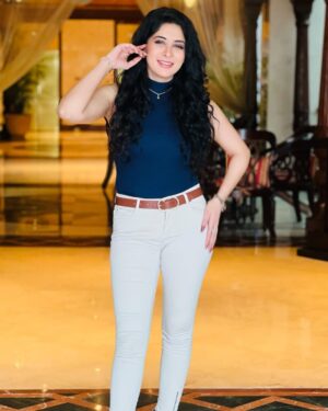 Azekah Daniel Instagram - ✨️ Let The Good Times Roll✨️💙🤍

#azekahdaniel #lahore 
.
.
.
.
.
.
.
.
.
.
.

#traveldiaries #love #fashion #photography  #OOTD 
 #style #photooftheday