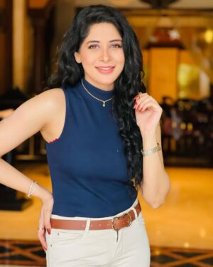 Azekah Daniel Instagram - ✨️ Let The Good Times Roll✨️💙🤍

#azekahdaniel #lahore 
.
.
.
.
.
.
.
.
.
.
.

#traveldiaries #love #fashion #photography  #OOTD 
 #style #photooftheday