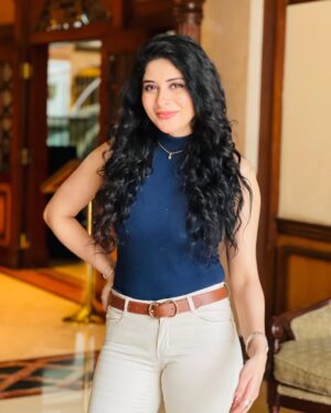 Azekah Daniel Instagram - ✨️ Let The Good Times Roll✨️💙🤍

#azekahdaniel #lahore 
.
.
.
.
.
.
.
.
.
.
.

#traveldiaries #love #fashion #photography  #OOTD 
 #style #photooftheday