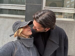 Bab Buelens Instagram - ANNIVERSARY ♾️ (the one that’s not the wedding anniversary because more reasons to celebrate = 💯) ❤️ love you x100000000