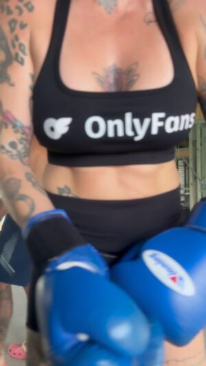Bec Rawlings Instagram - A little pre Alfred shake out… I’m starting to think it’s never coming 😂🤷🏼‍♀️ 🌀