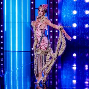 Betsey Johnson Instagram - Sew far, sew good! 👗🪡 Let’s kiki about Episode 9 of #DragRace Season 17! 👇