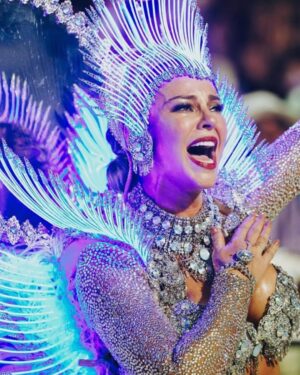 Betty Gofman Instagram - Sem essa Deusa cheia de luz e empatia o carnaval vai perder um pouquinho da sua graça.
Todos amamos te ver nesse lugar @paollaoliveirareal , minha amiga querida e parceira na proteção animal.  Todo meu amor e admiração pela mulher espetacular que vc é!!!🧡🧡🧡🧡🧡🧡🧡🧡🧡🧡🧡🧡🧡🧡