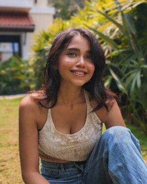 Bhagyashree Limaye Instagram - ☀️🌻🌊♥️ thanks to the emojis! 🏝️
.
.
#goa #teampixel #summer #summeroutfit